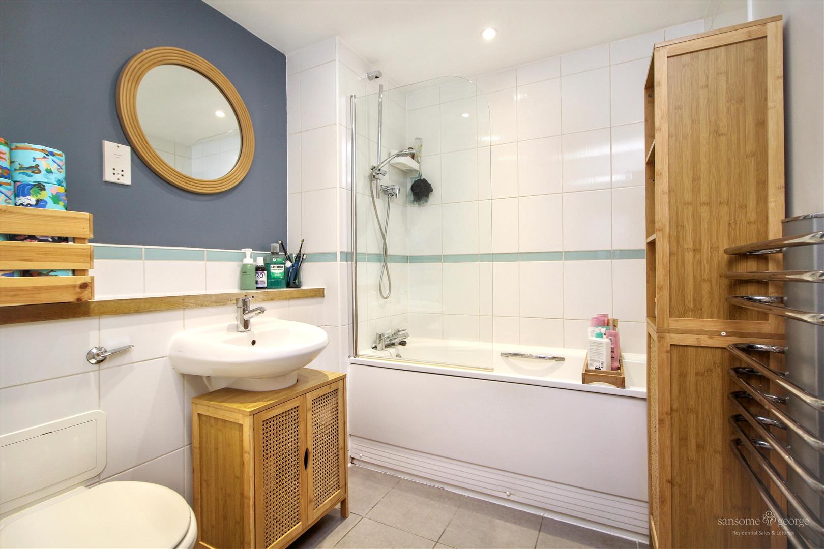 Branagh Court, Reading